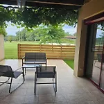 Apartment Les De - Piscine&clim - Campagne - 4 Personnes