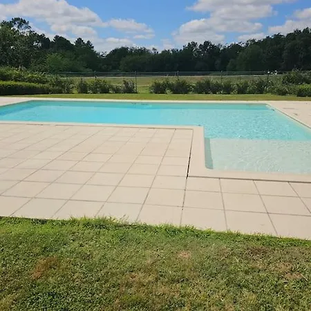 Les De - Piscine&clim - Campagne - 4 Personnes *