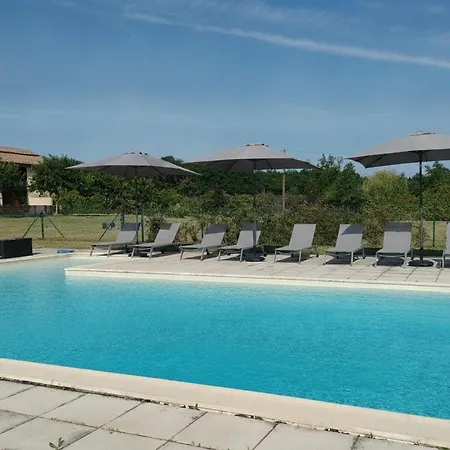 Les De - Piscine&clim - Campagne - 4 Personnes Daire *